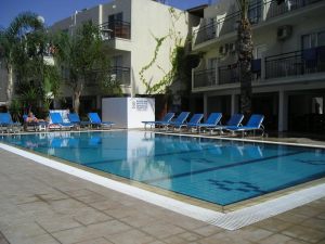 Pavlinia Hotel And Apartments