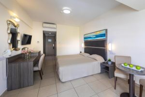 Tofinis Hotel