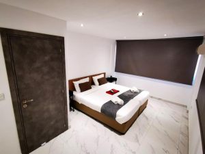 Nissi Adonis Suites