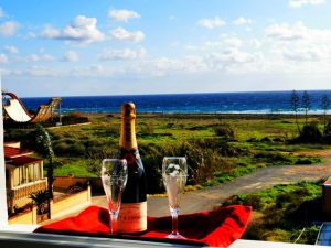 Nissi Adonis Suites