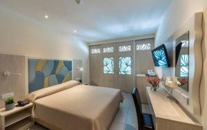Tofinis Hotel