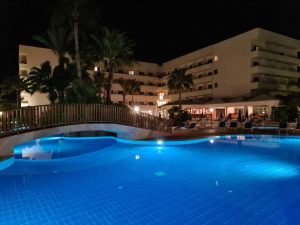 Nissiana Hotel And Bungalows