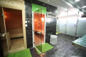 Nissi Adonis Suites