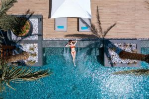 Amanti, MadeForTwo Hotel