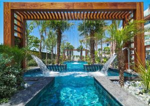 Amanti, MadeForTwo Hotel