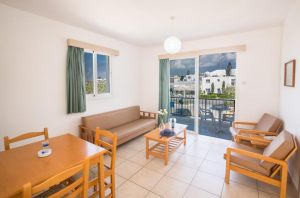Pavlinia Hotel And Apartments