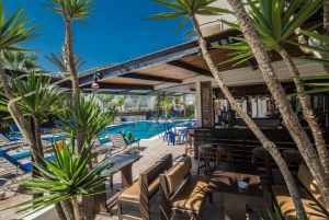 Pavlinia Hotel And Apartments