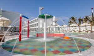Nicholas Color Hotel