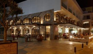Melpo Antia Hotel And Suites
