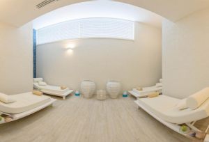 Melpo Antia Hotel And Suites